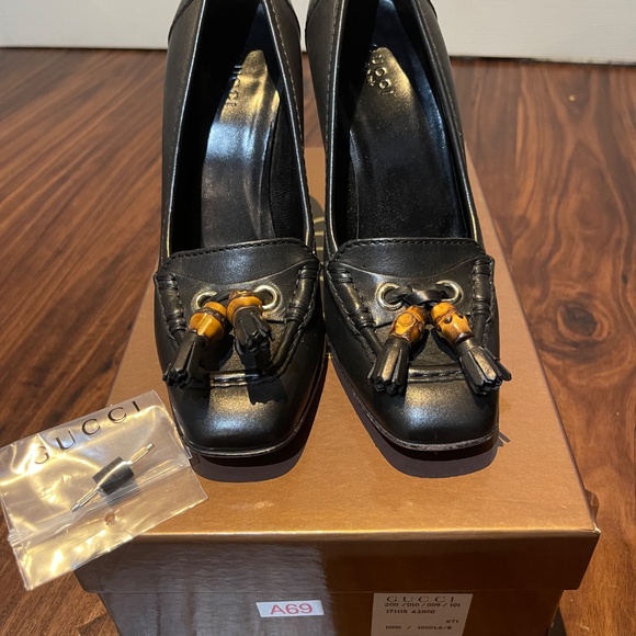 Gucci Black Leather Bamboo Tassels Loafer Pumps sz 6 1/2 shoes - Picture 2 of 5
